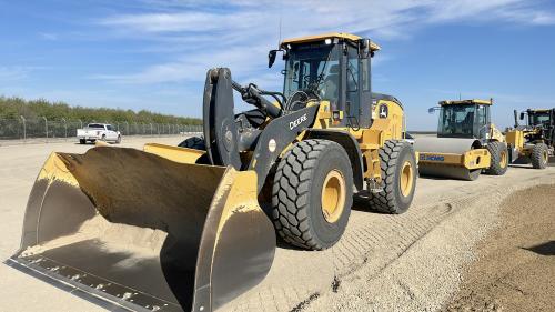 2023 John Deere 644 P