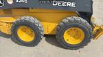 John Deere 324G