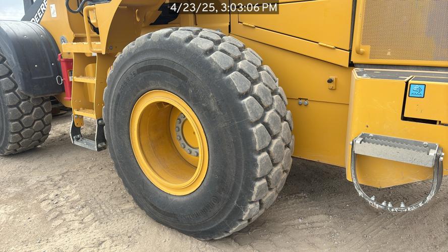 John Deere 624 P