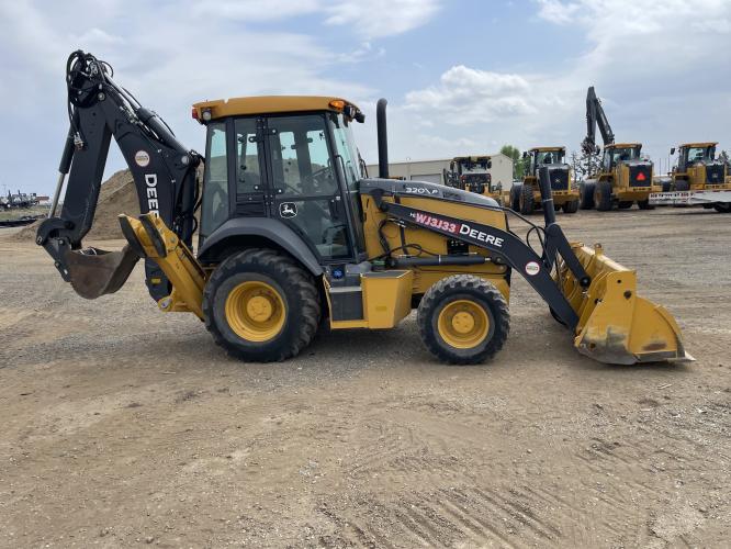 John Deere 320 P