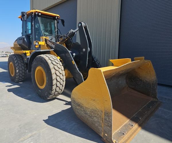 John Deere 544 P