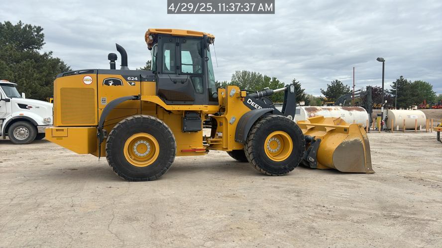 John Deere 624 P