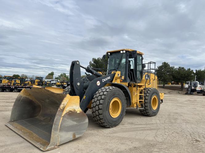 John Deere 724 P