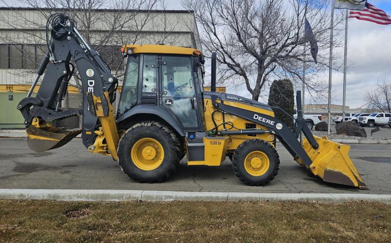 John Deere 320 P
