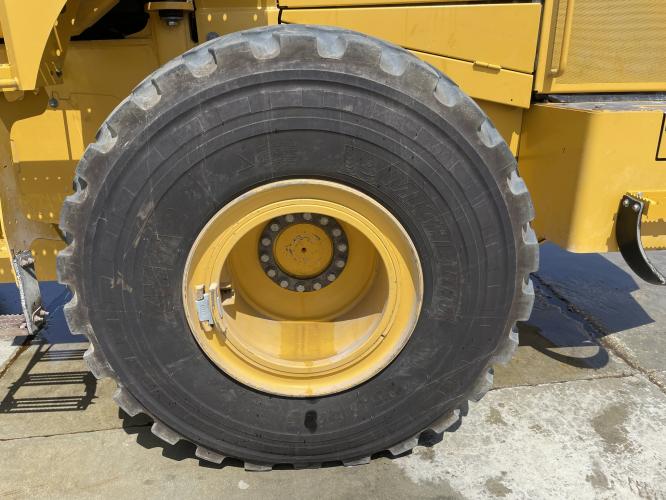 John Deere 644L