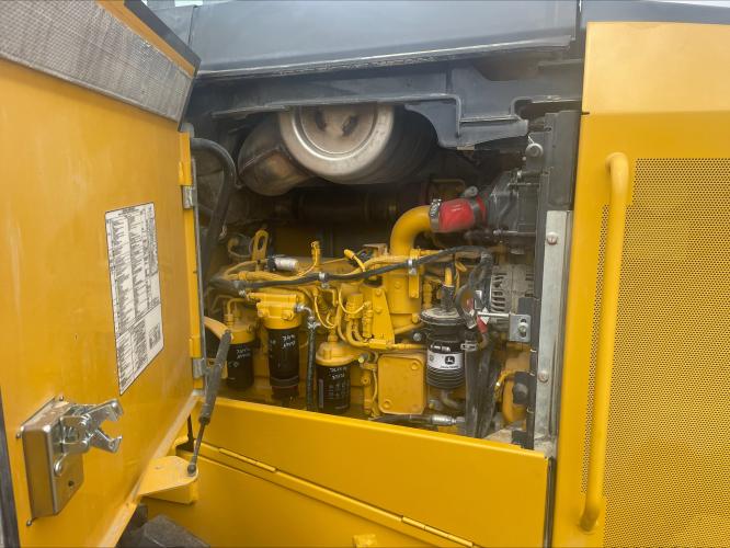 John Deere 524L