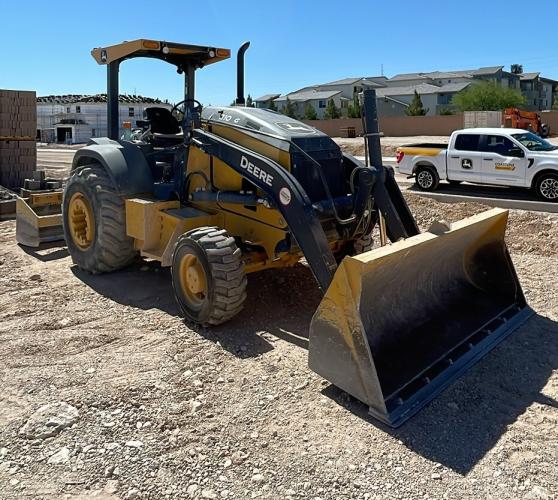 John Deere 210 G