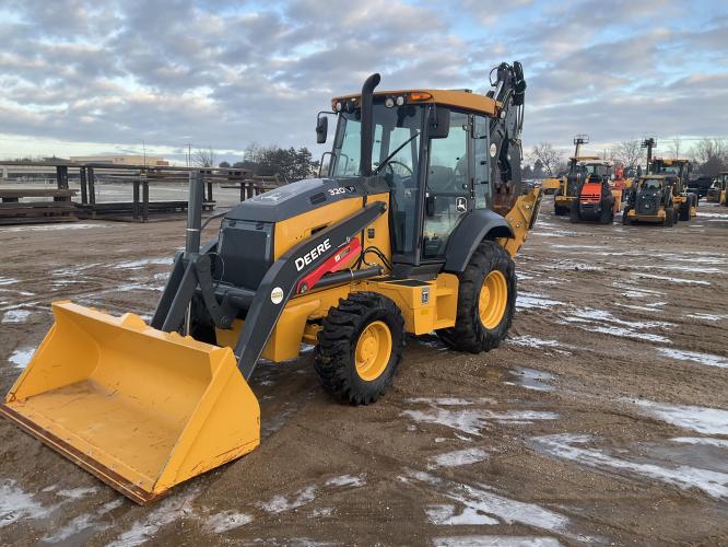 John Deere 320 P