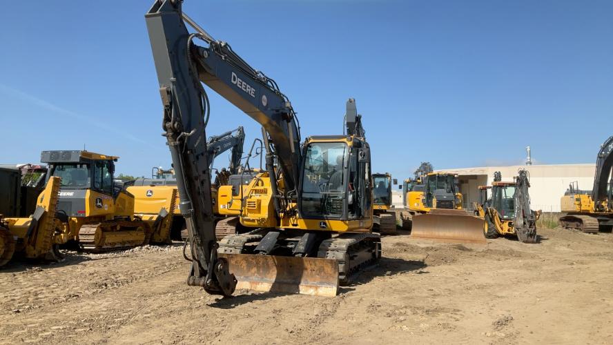 John Deere 135 P