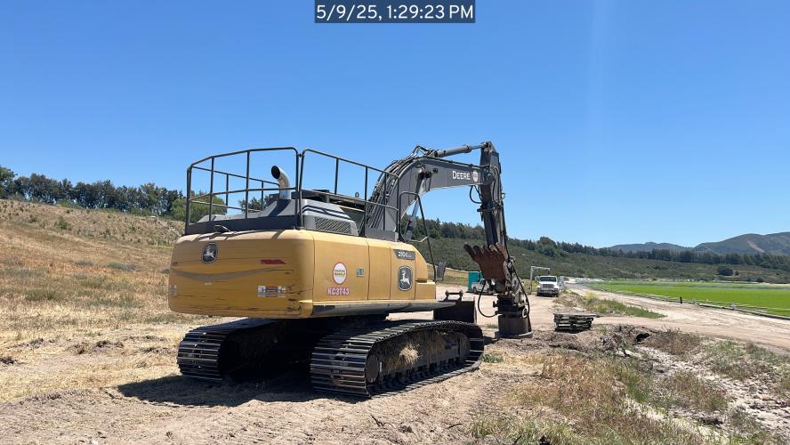 John Deere 210G LC