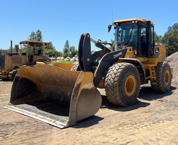 John Deere 644 P