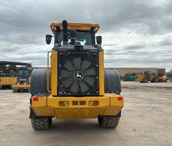 John Deere 624 P