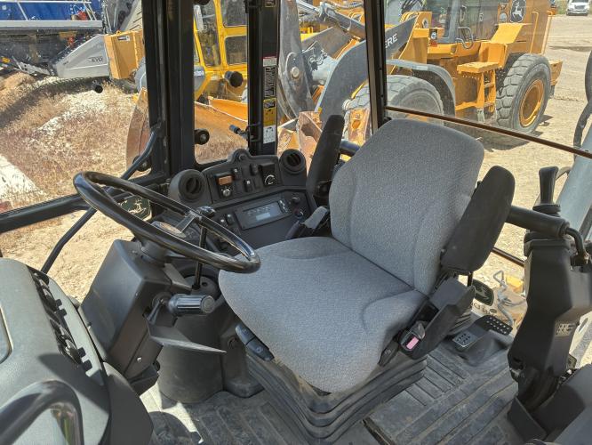 John Deere 410J
