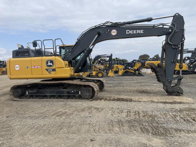 John Deere 210 P