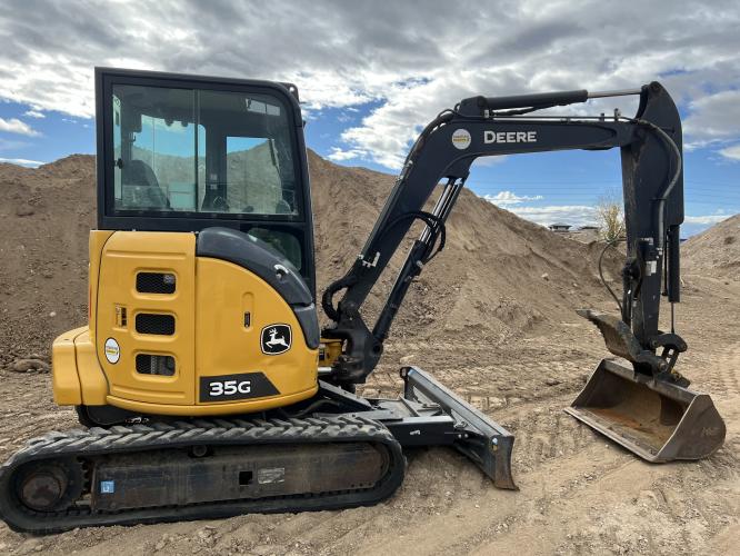 John Deere 35G