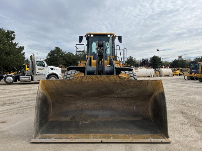 John Deere 724 P