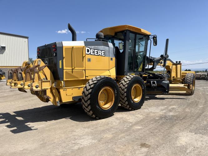 John Deere 772G