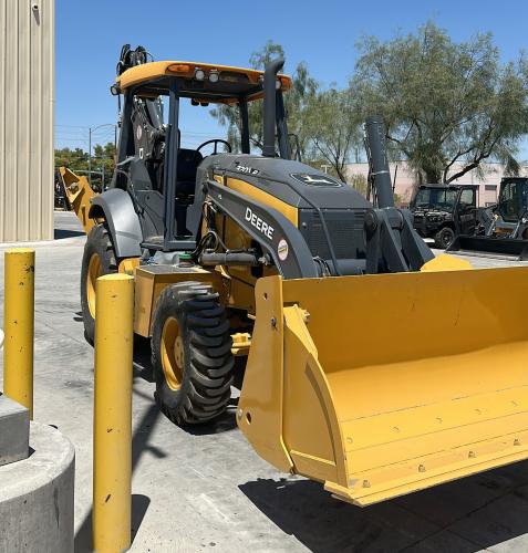 John Deere 320 P