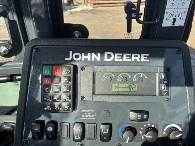 John Deere 320 P