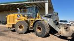 John Deere 824 P
