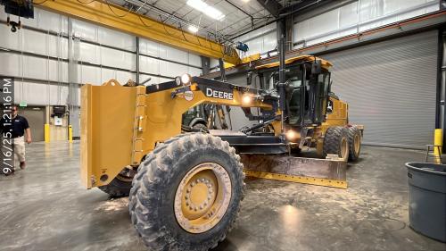 2023 John Deere 672GP