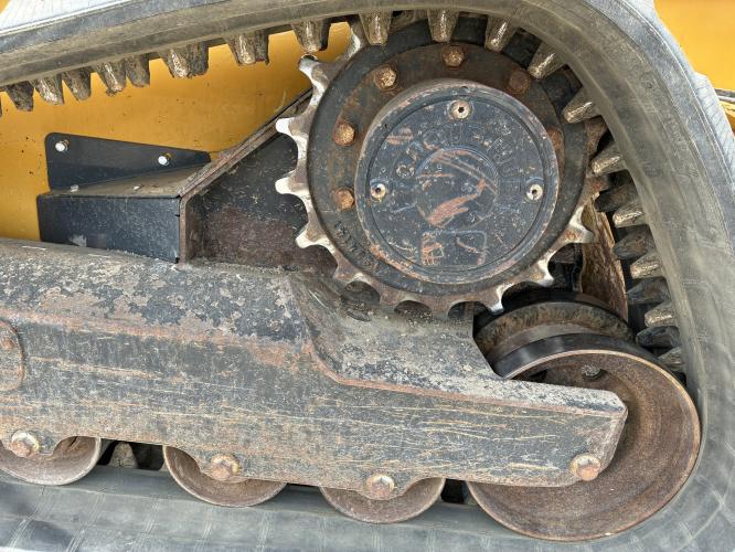 John Deere 333G