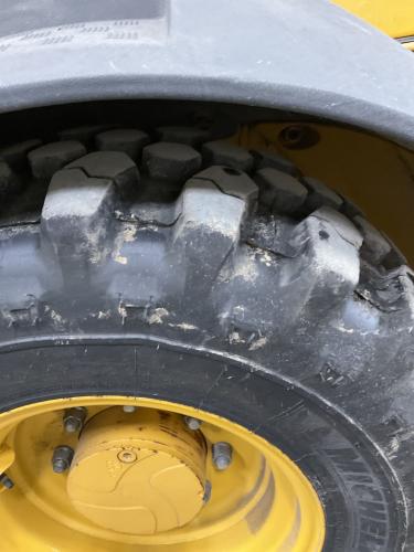 John Deere 324L