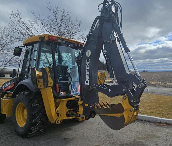 John Deere 320 P