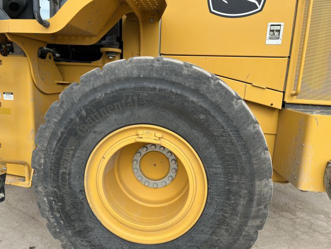 John Deere 724 P