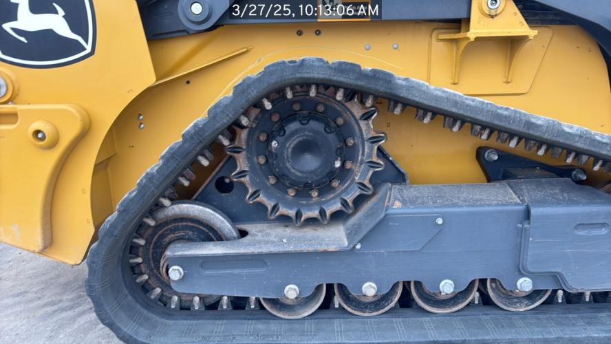 John Deere 317G