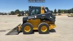 John Deere 330G