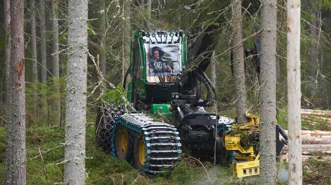 1470G Wheeled Harvester