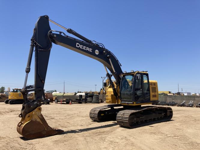 John Deere 245G LC