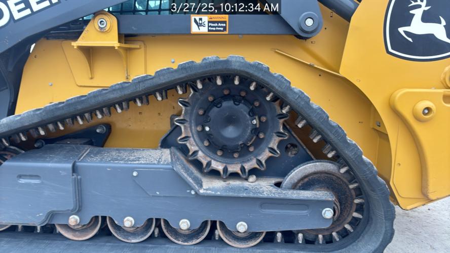 John Deere 317G