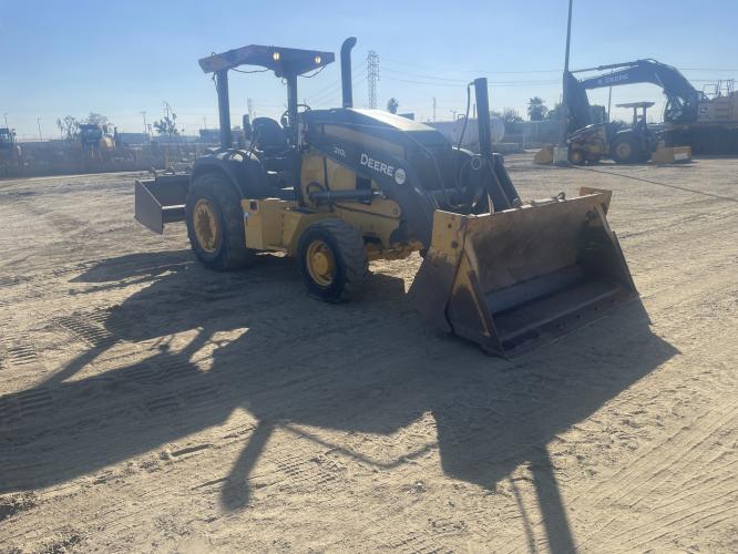 John Deere 210L