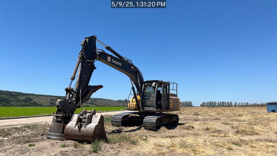 John Deere 210G LC