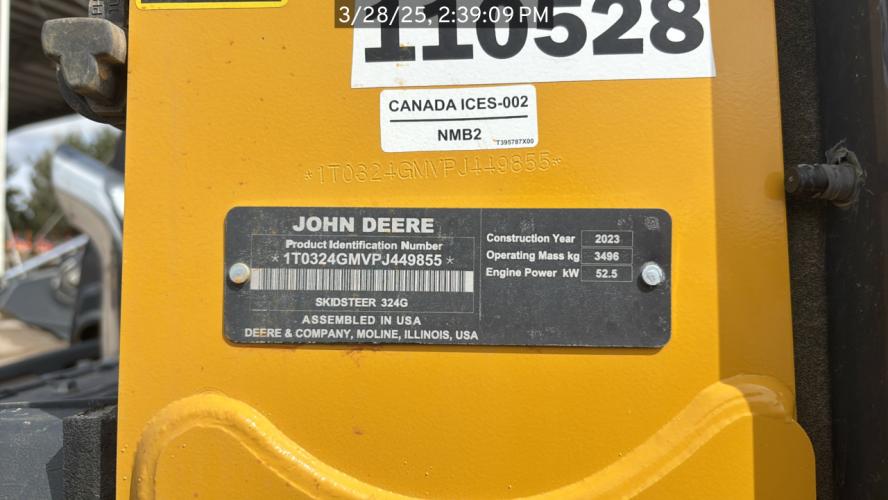 John Deere 324G