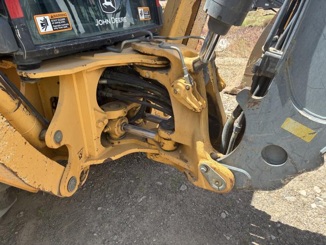 John Deere 410J