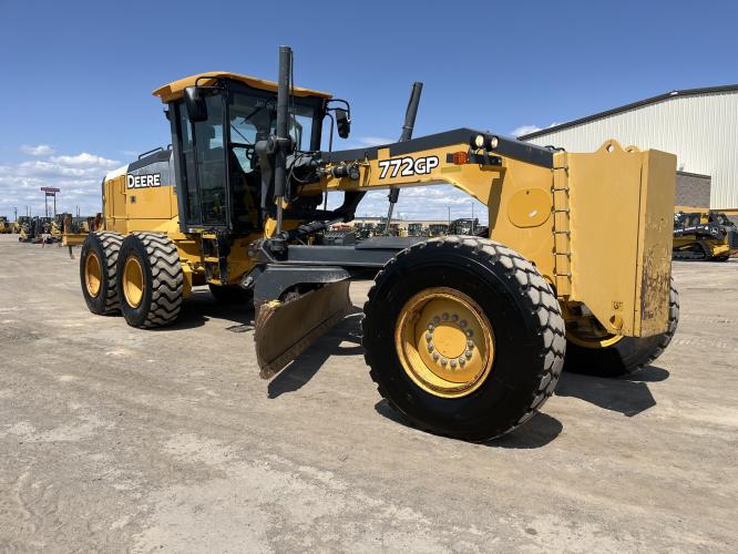 John Deere 772G