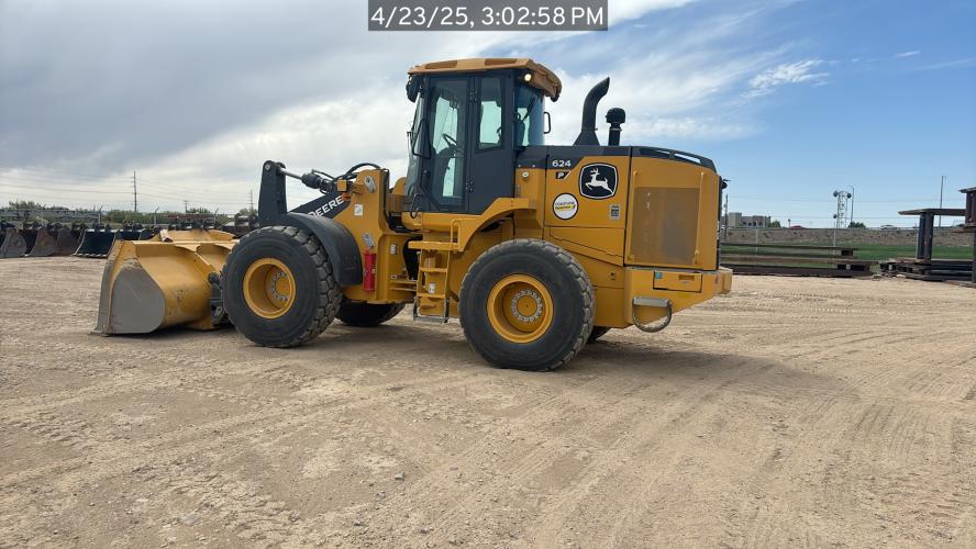 John Deere 624 P