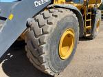 John Deere 824 P