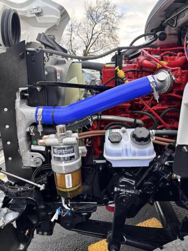 FREIGHTLINER BUSINESS CLASS M2 106 PLUS