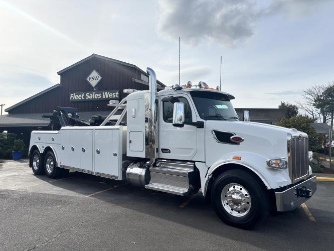 PETERBILT 567
