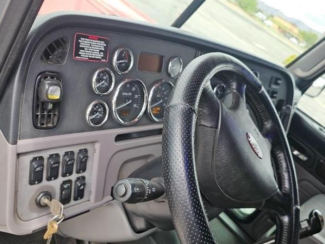 PETERBILT 389