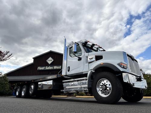 2025 WESTERN STAR 49X