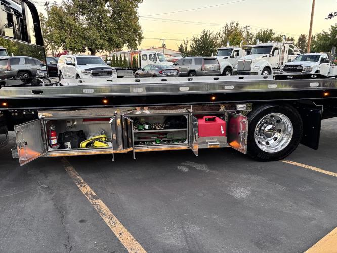 PETERBILT 536