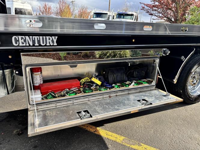 FORD F600 XLT