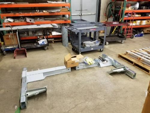 2016 Century 4024 - TRUCK WHL LIFT-4" SQ TUBE