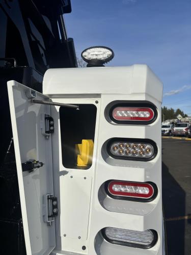 PETERBILT 567