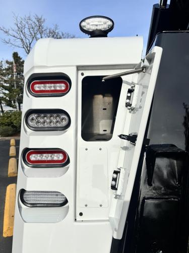 PETERBILT 567